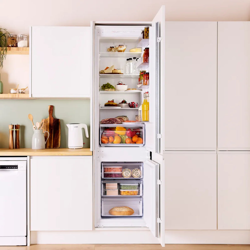 Bosch KIN96NSE0G Series 2 XL 193cm Integrated Fridge Freezer