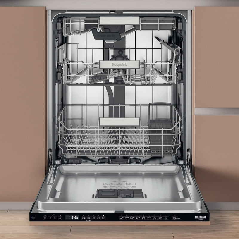 Hotpoint H8IHP42LUK Full Size Integrated Dishwasher