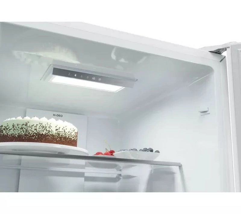 Haier Series 3 HTR3518ENMWK Freestanding Fridge Freezer