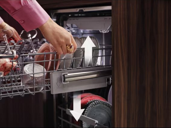 AEG | HEIGHT-ADJUSTABLE BASKET
