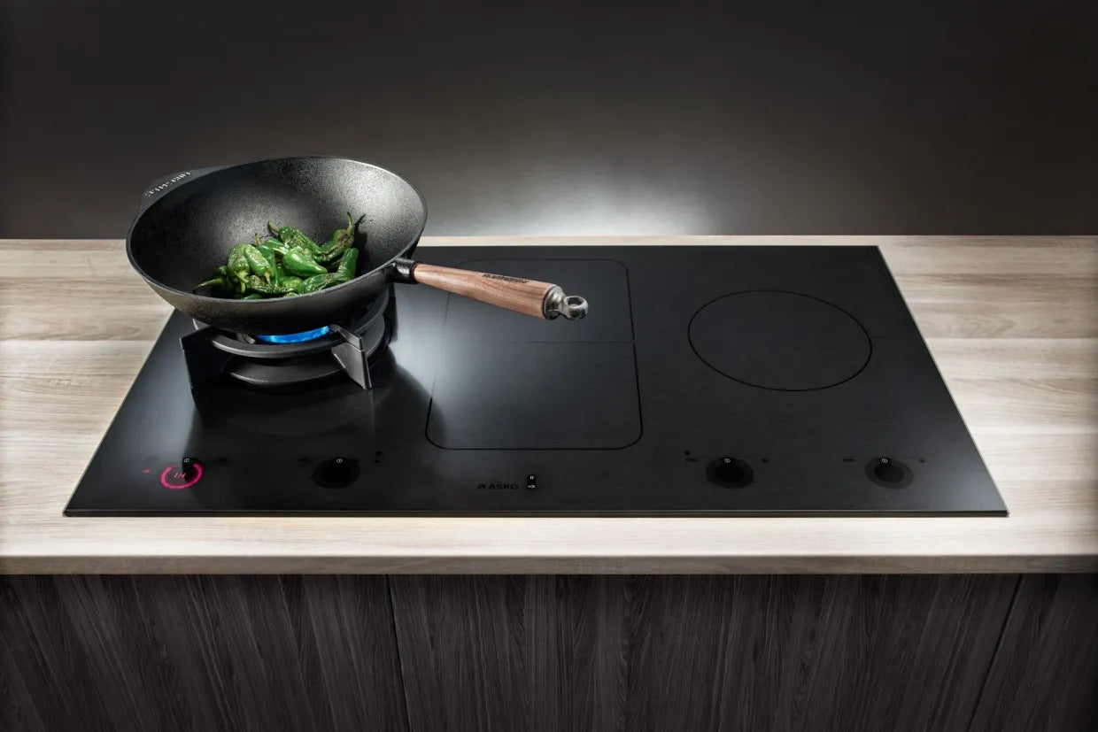 ASKO | DUO FUSION™ GAS AND INDUCTION HOB